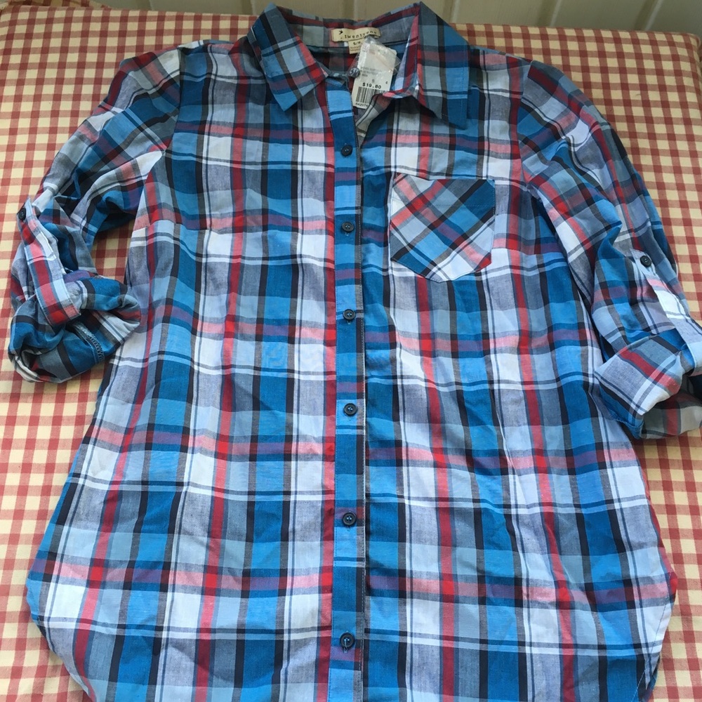 Forever 21 Blue & Red Plaid Button Up Size Small